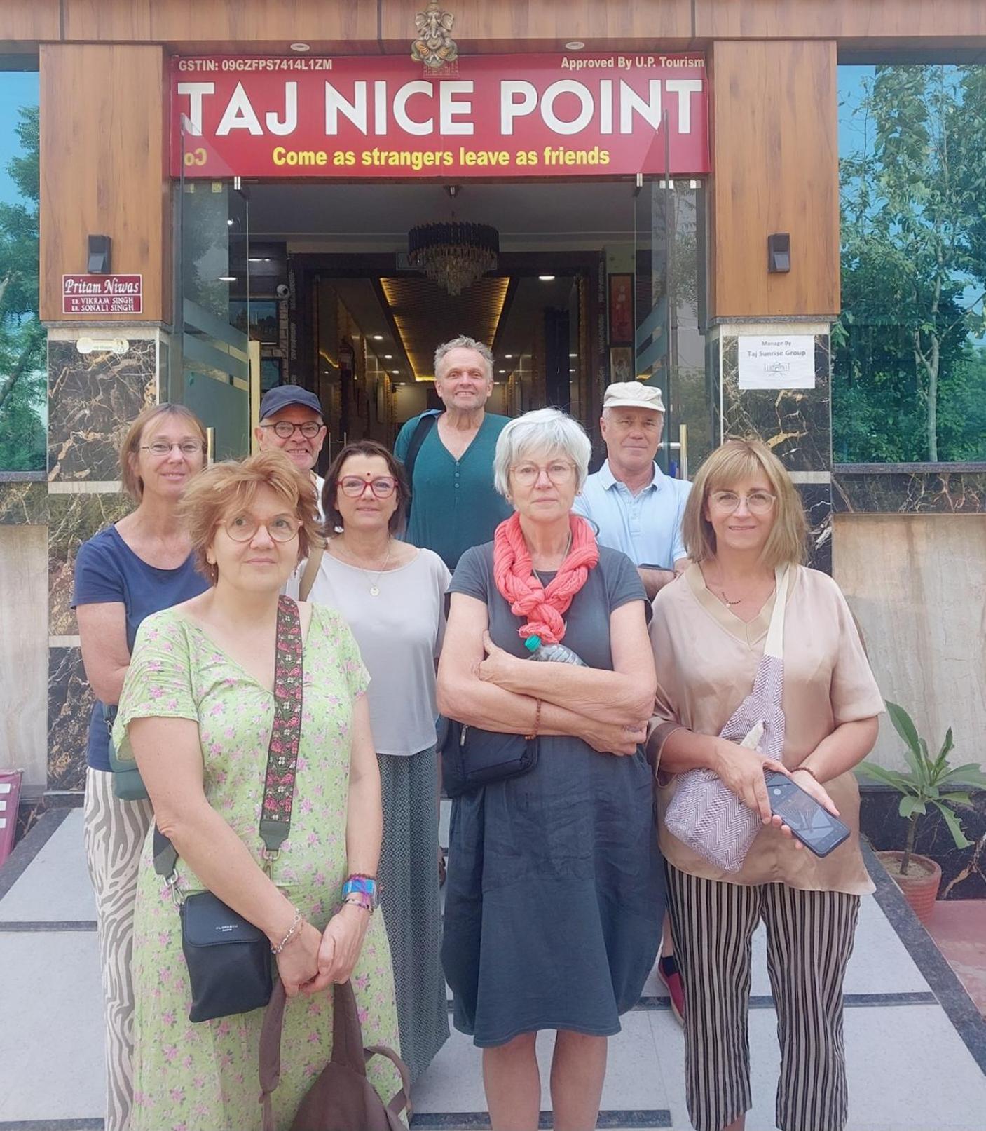 Taj Nice Point Manage By Taj Sunrise Group Agra  Exteriör bild