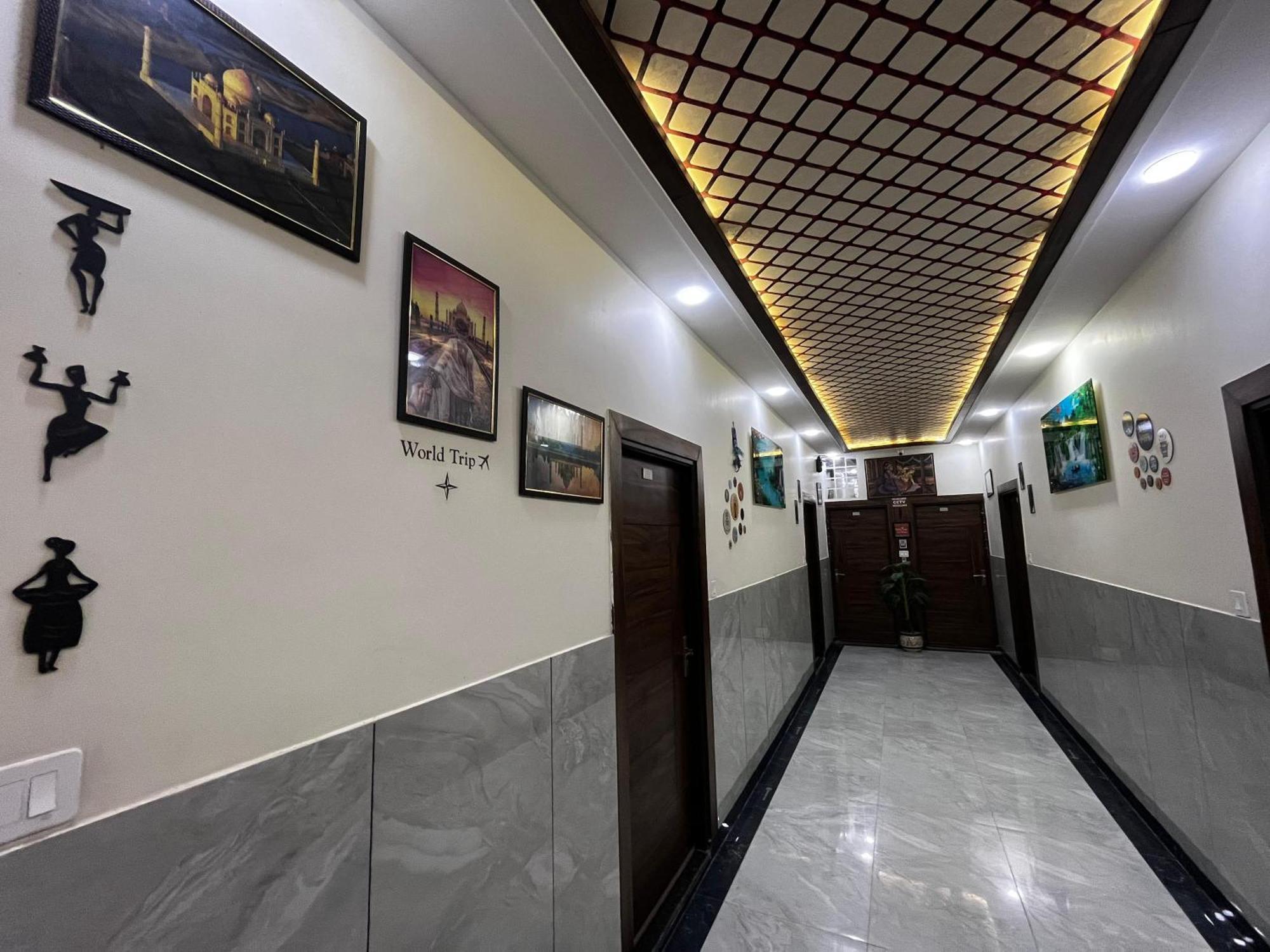 Taj Nice Point Manage By Taj Sunrise Group Agra  Exteriör bild